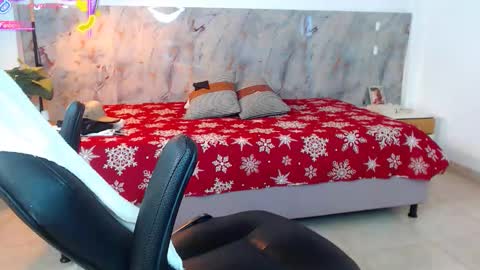 hanz_col online show from January 2026 11:45:02 AM