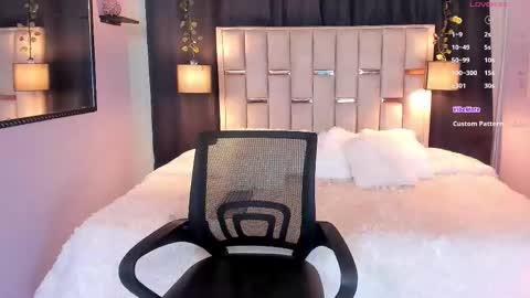 Snapshot of hanzking01 chatting on November 2025 03:54:01 AM Hanzking01 online show from November 2025 03:54:01 AM