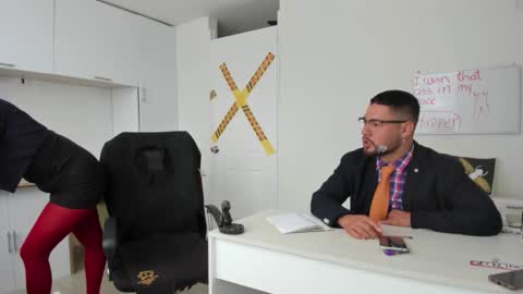 Happer Quinn  Mr Hale online show from December 2025 05:31:02 PM