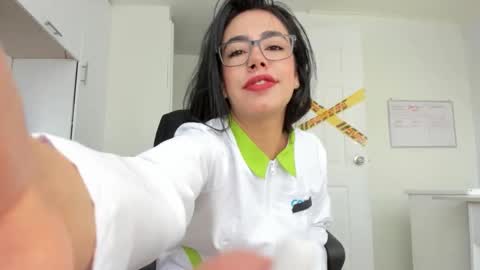 Happer Quinn  Mr Hale online show from December 2025 12:44:02 PM