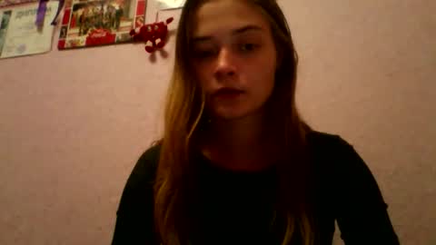 happyemily  online show from October 2025 06:48:01 PM