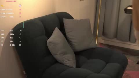 Snapshot of happynewdear chatting on September 2025 02:30:02 PM Evy online show from September 2025 02:30:02 PM