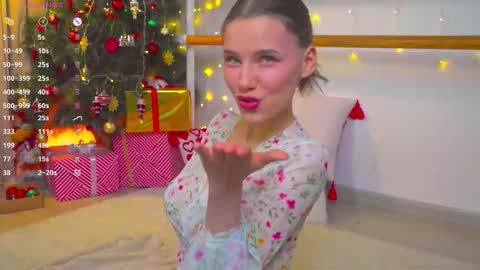 Snapshot of happynewdear chatting on January 2026 05:46:02 AM Evy online show from January 2026 05:46:02 AM