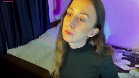 Snapshot of happystephanie chatting on December 2024 07:51:01 PM Stephanie online show from December 2024 07:51:01 PM