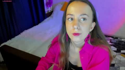 Snapshot of happystephanie chatting on December 2024 09:53:02 PM Stephanie online show from December 2024 09:53:02 PM