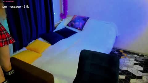 Snapshot of happystephanie chatting on March 2025 08:14:02 PM Stephanie online show from March 2025 08:14:02 PM