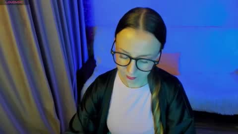 Snapshot of happystephanie chatting on October 2025 04:49:02 PM Stephanie online show from October 2025 04:49:02 PM