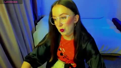Stephanie online show from June 2026 08:44:01 PM