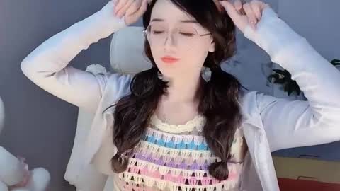 Snapshot of happysweetie168 chatting on December 2024 01:17:01 PM Daisy online show from December 2024 01:17:01 PM