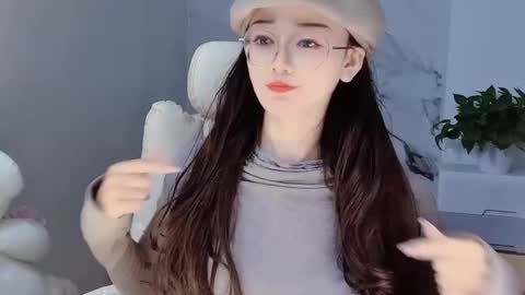 Snapshot of happysweetie168 chatting on December 2024 03:50:02 AM Daisy online show from December 2024 03:50:02 AM