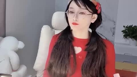 Snapshot of happysweetie168 chatting on February 2025 04:07:01 AM Daisy online show from February 2025 04:07:01 AM