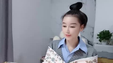 Snapshot of happysweetie168 chatting on December 2025 12:26:02 AM Daisy online show from December 2025 12:26:02 AM