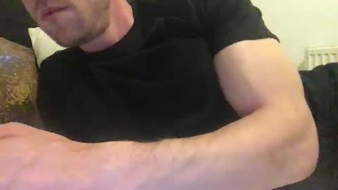 happytoplay22 online show from April 2026 06:52:01 PM