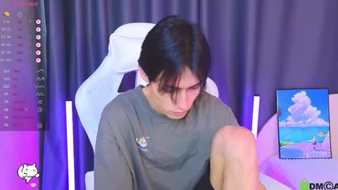 Mark online show from November 2025 04:44:01 PM