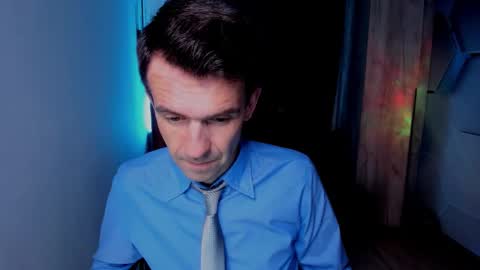 Steve online show from October 2025 01:58:01 PM