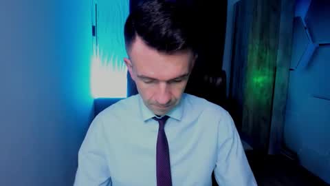 Steve online show from November 2025 02:07:02 PM