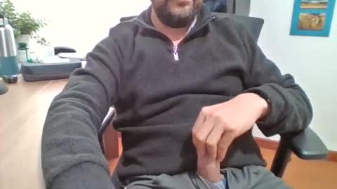 Snapshot of hard_cock_dude chatting on February 2026 05:29:01 PM Hard cock dude online show from February 2026 05:29:01 PM