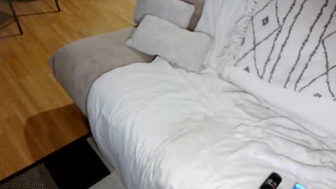 Chris online show from December 2025 02:08:02 AM