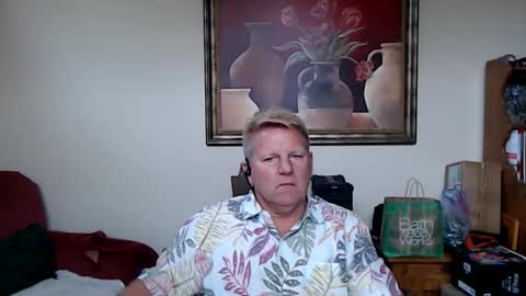 Steele and Cassie online show from December 2025 07:32:01 PM