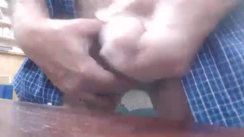 Snapshot of hardbuns chatting on December 2024 12:06:02 AM Brad online show from December 2024 12:06:02 AM