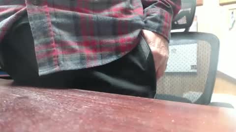 Snapshot of hardbuns chatting on November 2025 08:52:01 PM Brad online show from November 2025 08:52:01 PM