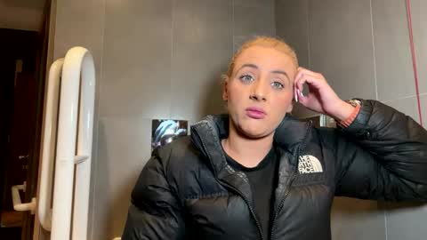 hardcoreslutxx online show from October 2025 01:17:02 AM