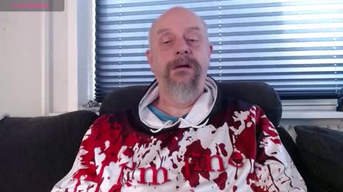 MrLazy online show from November 2025 11:10:01 AM