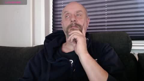 MrLazy online show from November 2025 01:15:02 PM