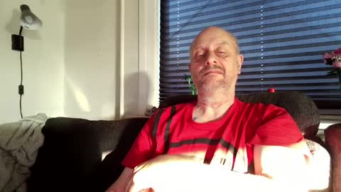 MrLazy online show from May 2026 06:36:02 PM
