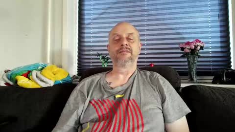MrLazy online show from May 2026 05:32:02 PM