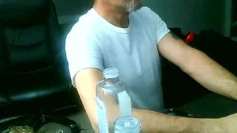 Hardnhorny4hottys online show from December 2024 02:09:02 AM