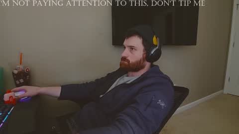 Snapshot of hardswtch chatting on December 2024 04:17:01 PM Tom online show from December 2024 04:17:01 PM