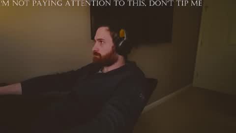 Snapshot of hardswtch chatting on December 2024 08:07:02 PM Tom online show from December 2024 08:07:02 PM