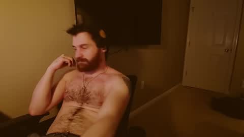 Snapshot of hardswtch chatting on December 2024 10:20:01 PM Tom online show from December 2024 10:20:01 PM