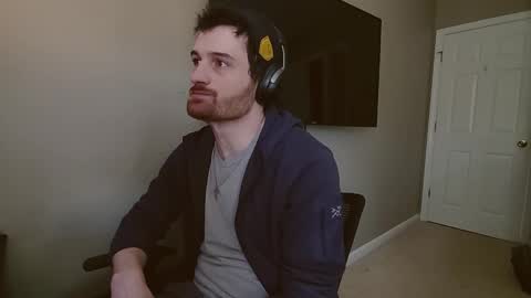 Snapshot of hardswtch chatting on December 2024 05:32:01 PM Tom online show from December 2024 05:32:01 PM