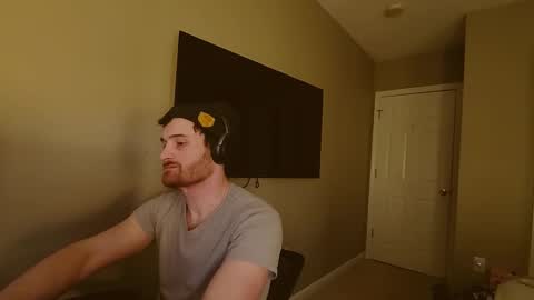 Snapshot of hardswtch chatting on December 2024 08:37:01 PM Tom online show from December 2024 08:37:01 PM