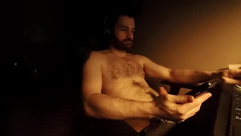 Snapshot of hardswtch chatting on September 2025 10:26:01 AM Tom online show from September 2025 10:26:01 AM