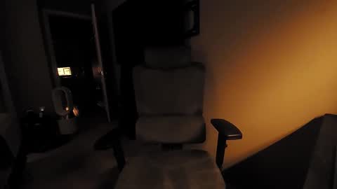 Snapshot of hardswtch chatting on September 2025 03:52:01 AM Tom online show from September 2025 03:52:01 AM