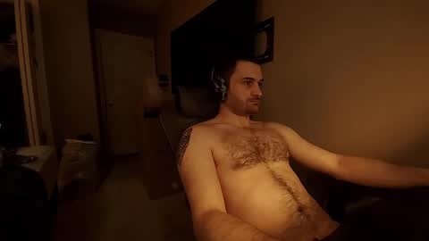 Snapshot of hardswtch chatting on September 2025 09:40:02 PM Tom online show from September 2025 09:40:02 PM