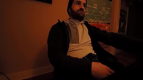 Snapshot of hardswtch chatting on October 2025 02:14:02 AM Tom online show from October 2025 02:14:02 AM