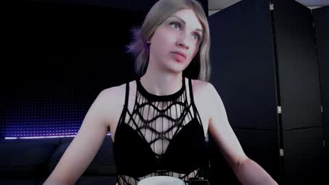 Snapshot of hardy_green chatting on November 2025 05:49:01 AM Miss Hardy online show from November 2025 05:49:01 AM