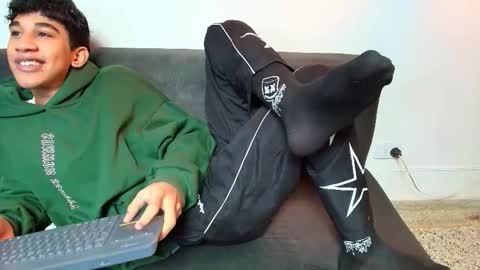 Hares online show from March 2026 01:39:02 PM