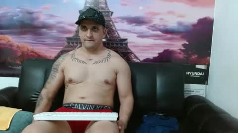 harley_9001 online show from December 2024 12:12:02 AM