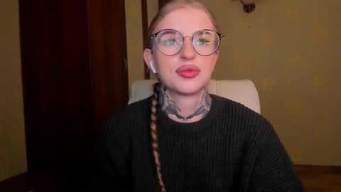 Julia online show from February 2026 04:51:02 AM