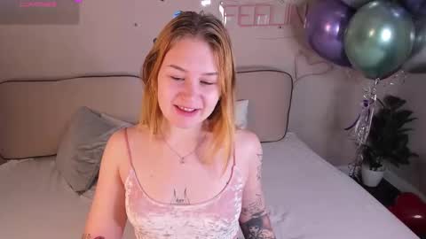 Snapshot of harmony_mills chatting on September 2025 01:05:02 AM Christine online show from September 2025 01:05:02 AM