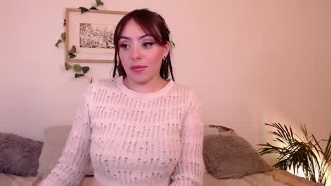 Snapshot of harmonyy01 chatting on January 2025 05:19:01 AM Harmony Please help me to reach 100 thumbs up online show from January 2025 05:19:01 AM