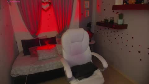 Snapshot of harper_woods chatting on March 2025 08:23:02 PM Harper online show from March 2025 08:23:02 PM