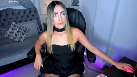 Snapshot of harper_woods chatting on September 2025 02:16:01 PM Harper online show from September 2025 02:16:01 PM