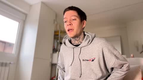 Snapshot of harry_jen chatting on January 2025 09:03:01 AM TAP HERE choise Harry tattoo on chest Jen curls hair online show from January 2025 09:03:01 AM