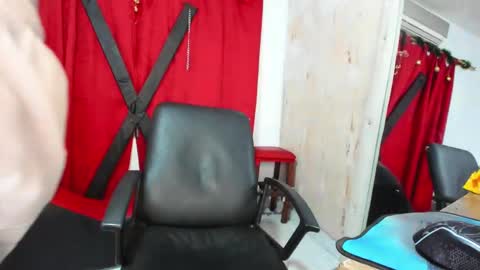 Snapshot of harry_latinboy chatting on December 2024 12:42:02 AM Harry online show from December 2024 12:42:02 AM